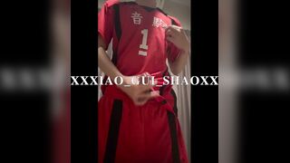 【BIG CUMLOAD + LOUD MOAN】Kuroo Tetsuro Haikyuu Cosplayer Masturbating, Moaning and Cum